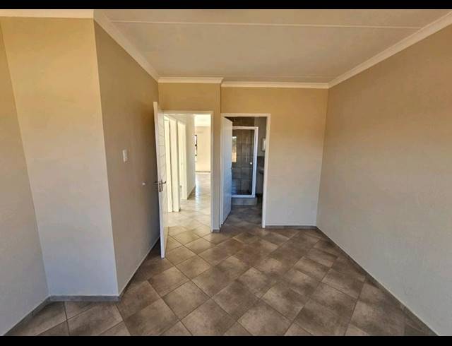 3 BEDROOM HOUSE FOR SALE IN BRENTHURST